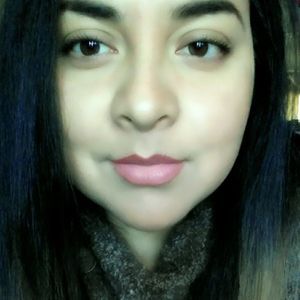 Meet your Posher, Gaby